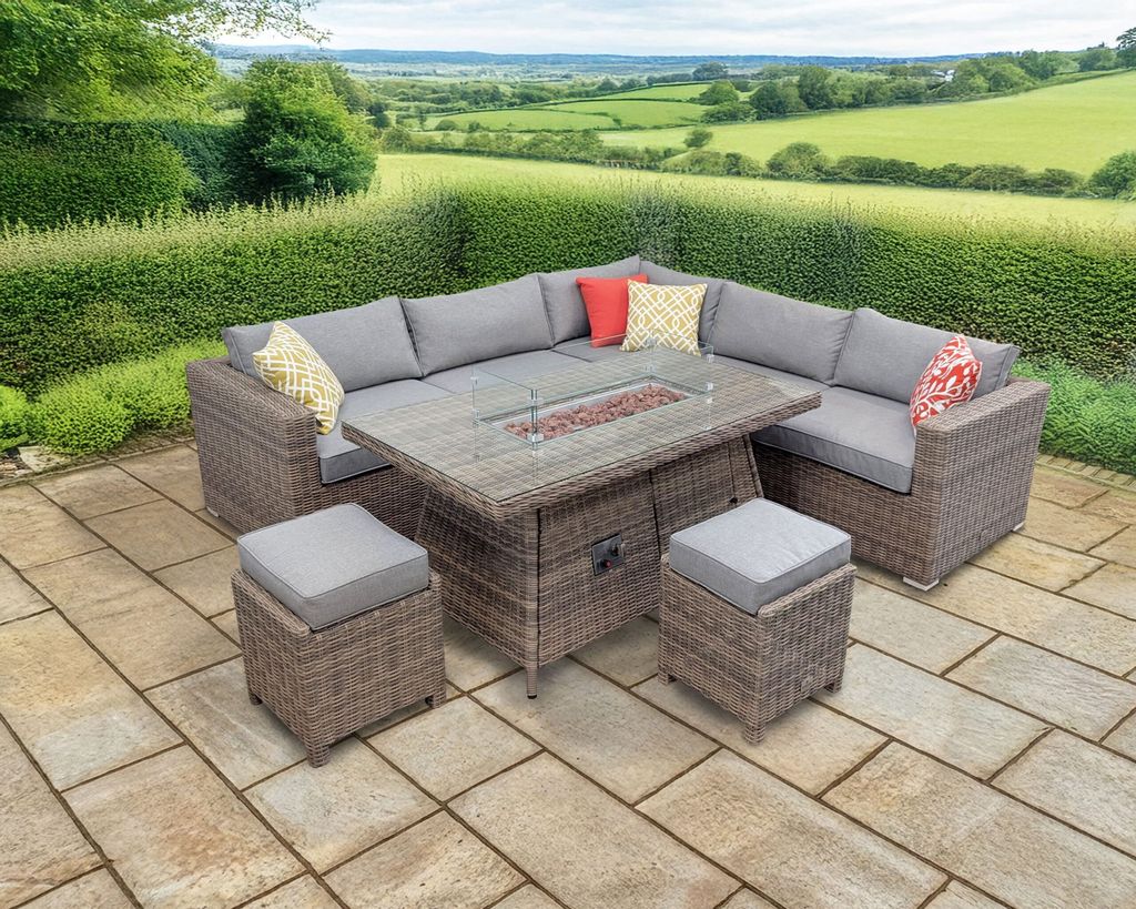 Outdoor Furniture with Fire Pit: Stylish Garden Ideas