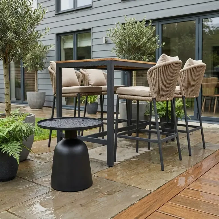 How to Choose an Outdoor Bar Set for UK Homes