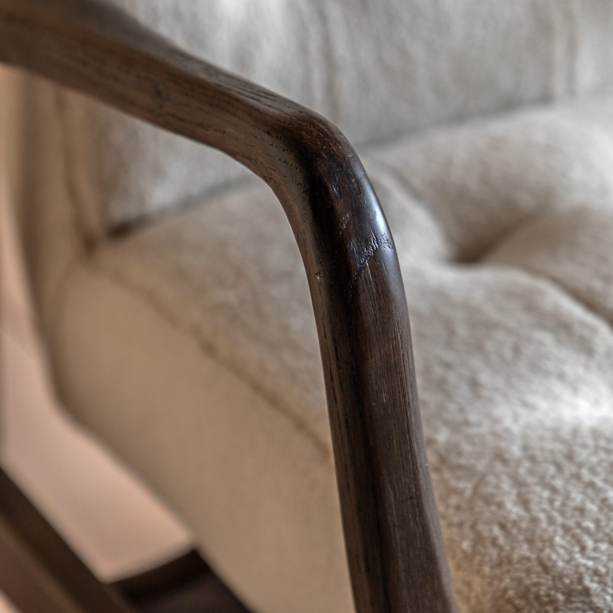Hoxton Cream Sheepskin Armchair - Image 3