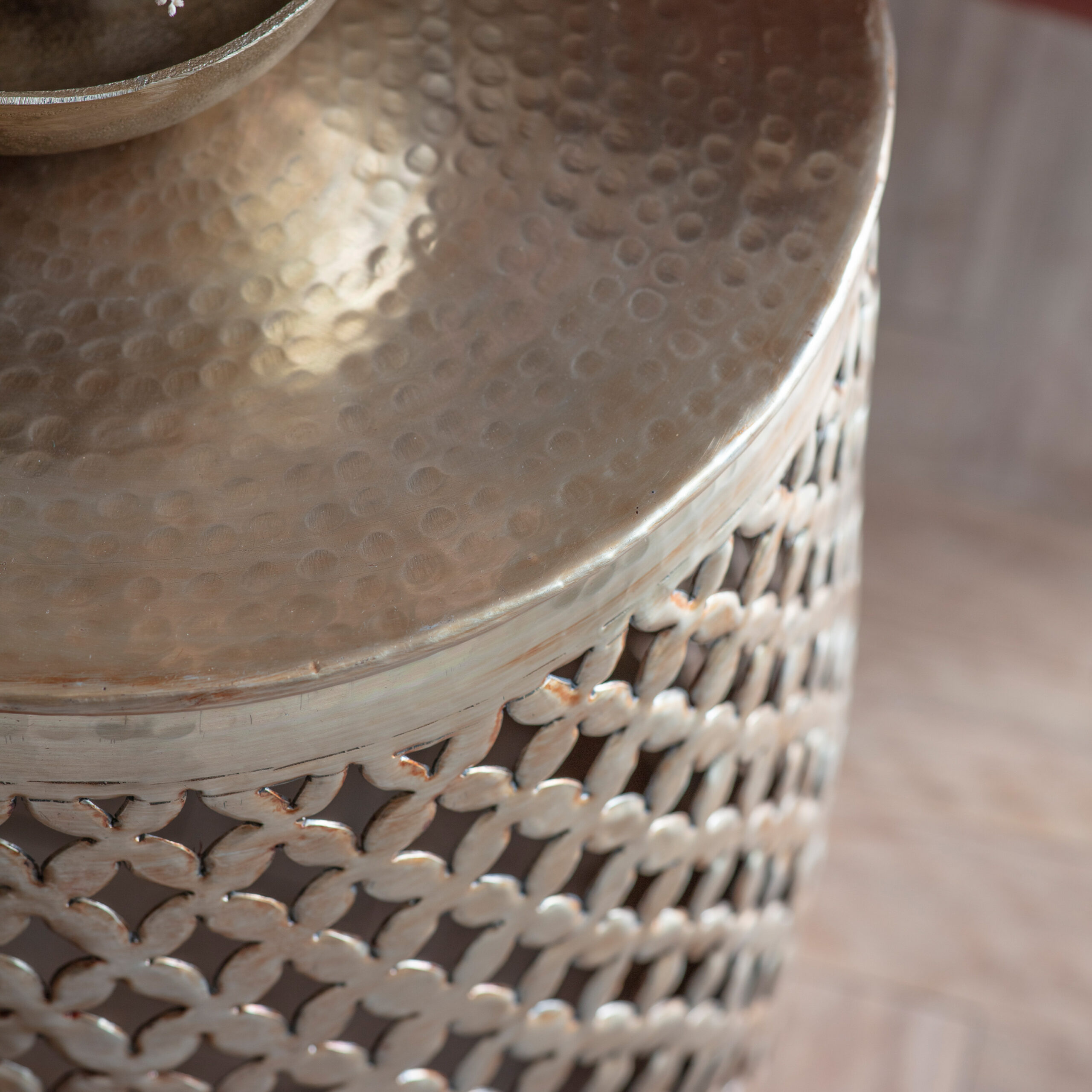 Safira Side Table - Image 2