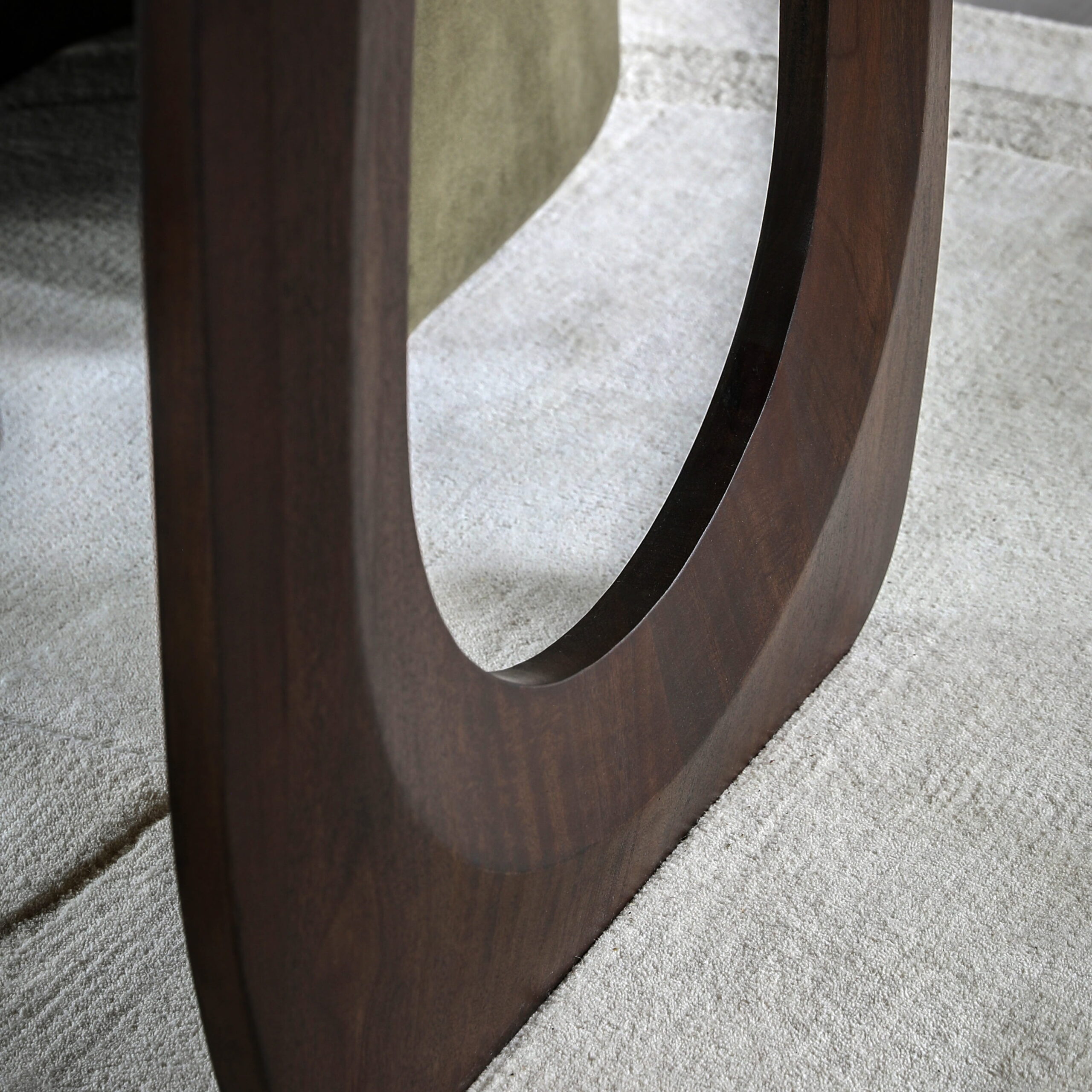 Halo Dining Table - Image 2
