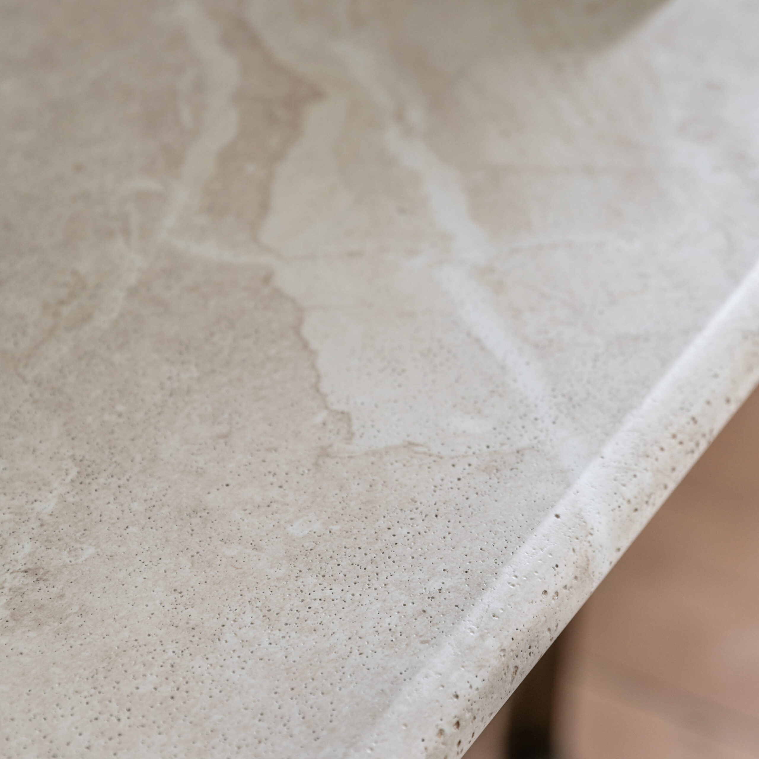 Velluto Console Table - Image 2