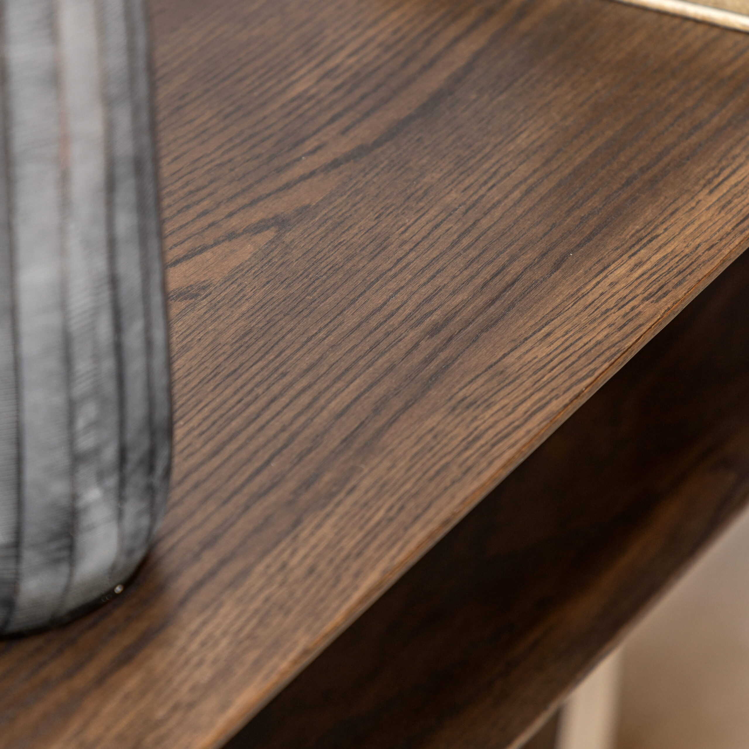 Lindale Console Table Smoked - Image 3
