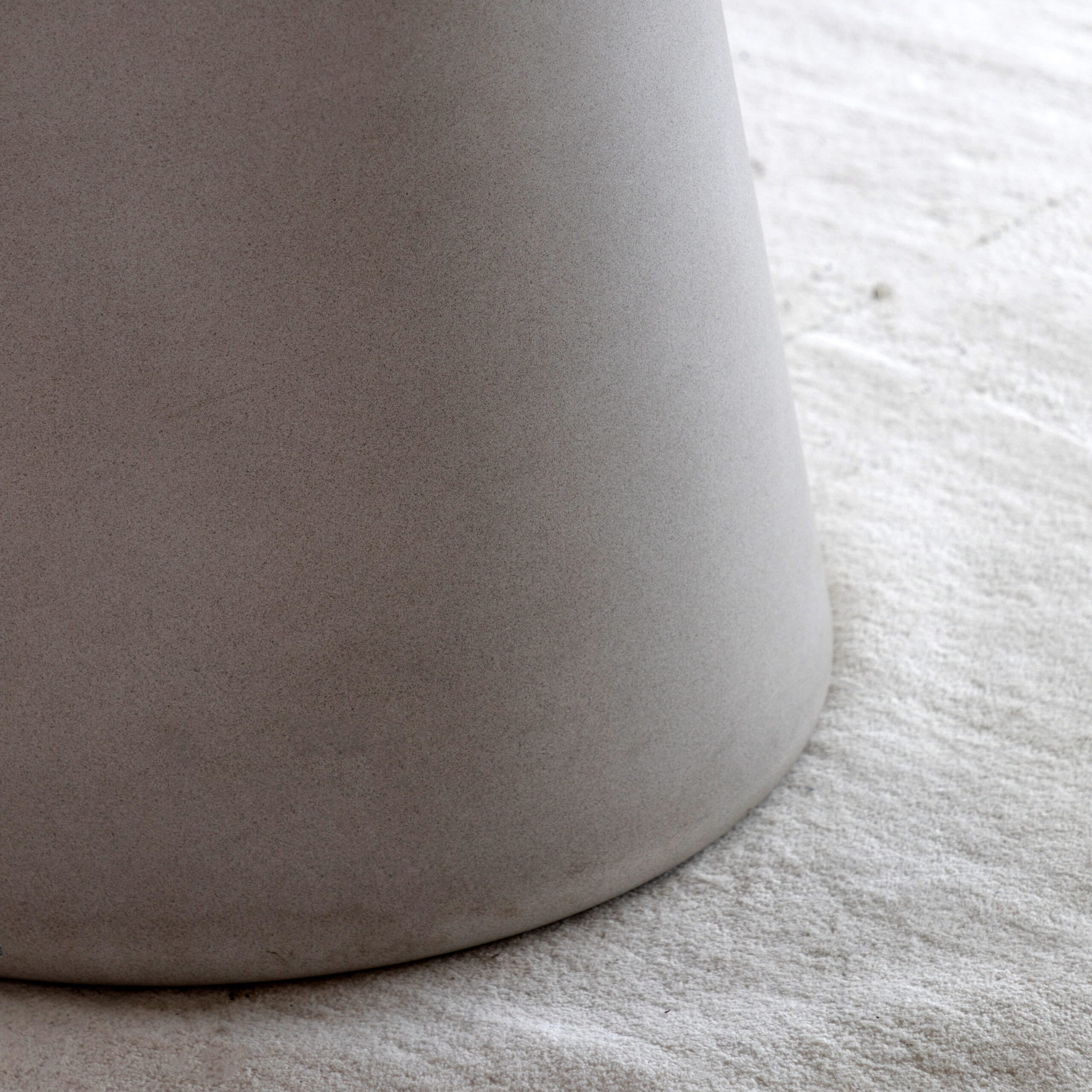 Avola Round Dining Table Linen - Image 3