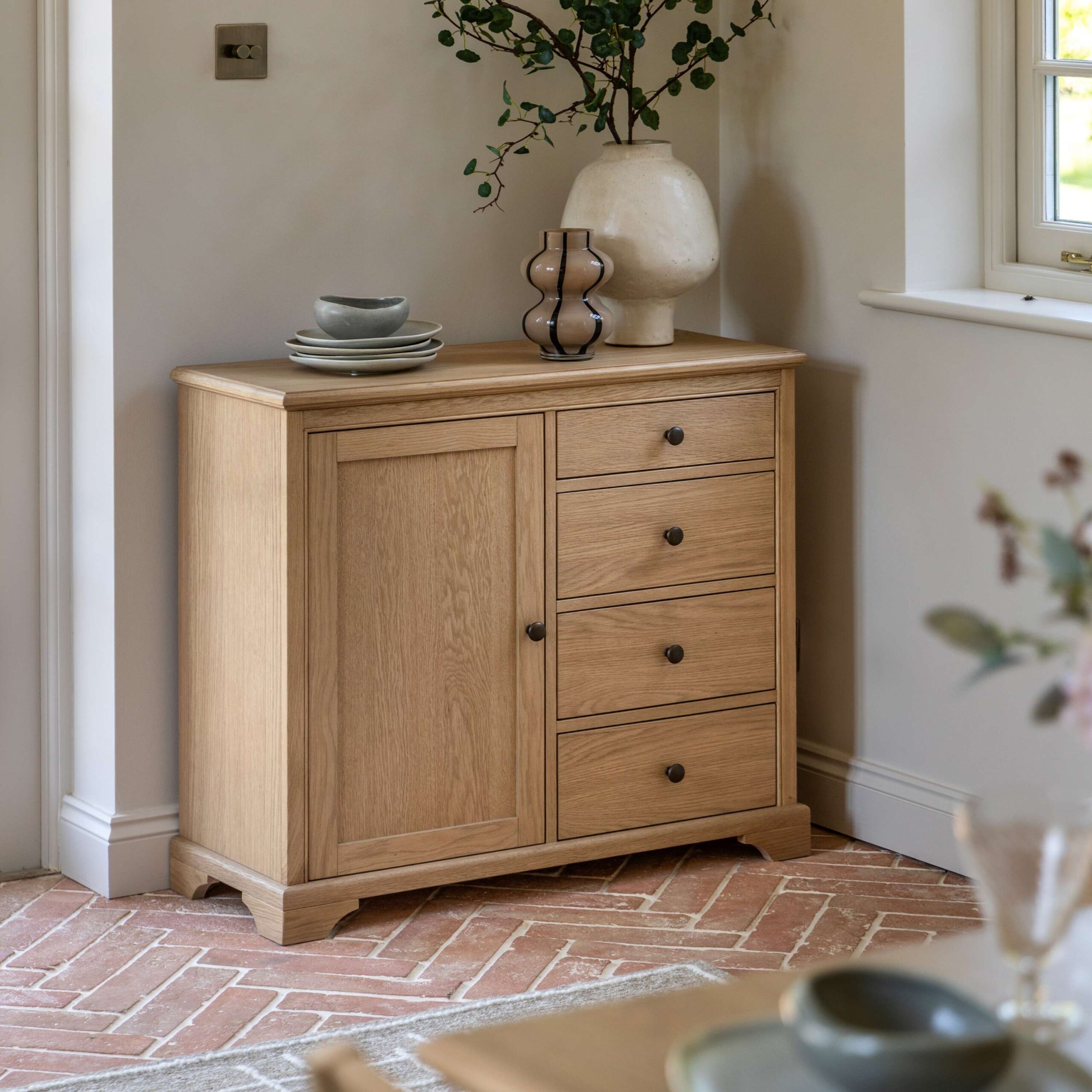 Harbury 1 Door 4 Drawer Sideboard - Image 4
