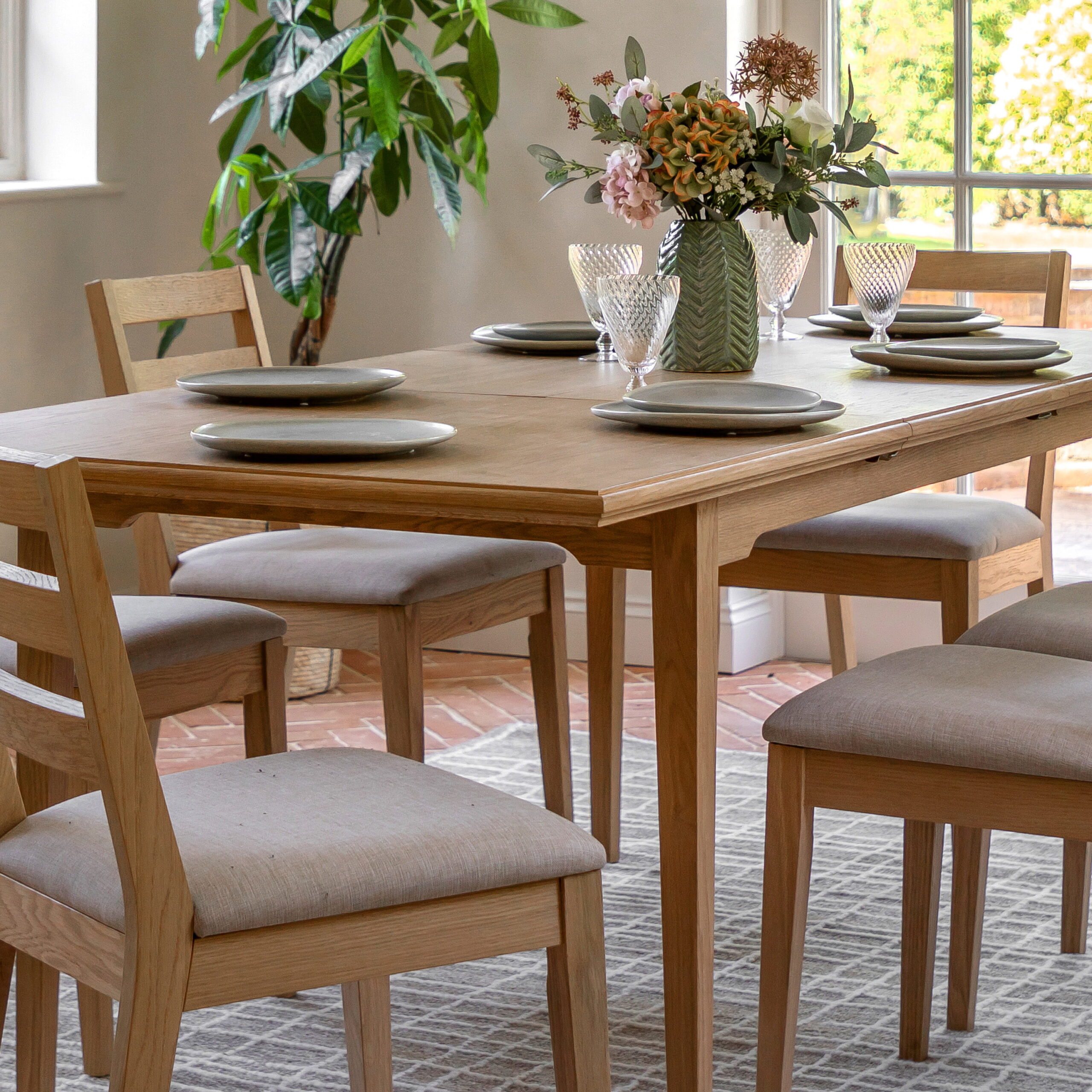 Harbury Extending Dining Table - Image 2