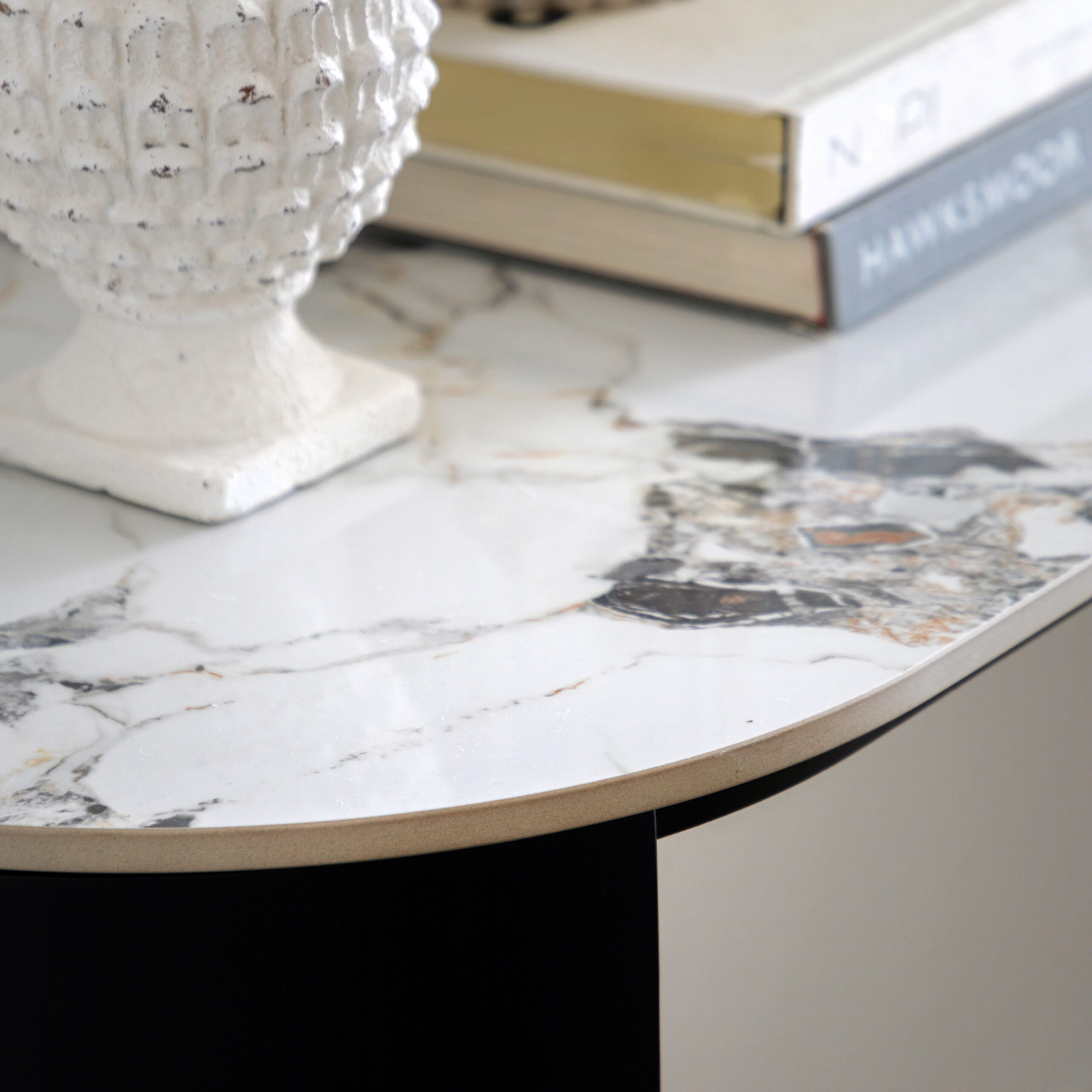 Garda Console Table - Image 3