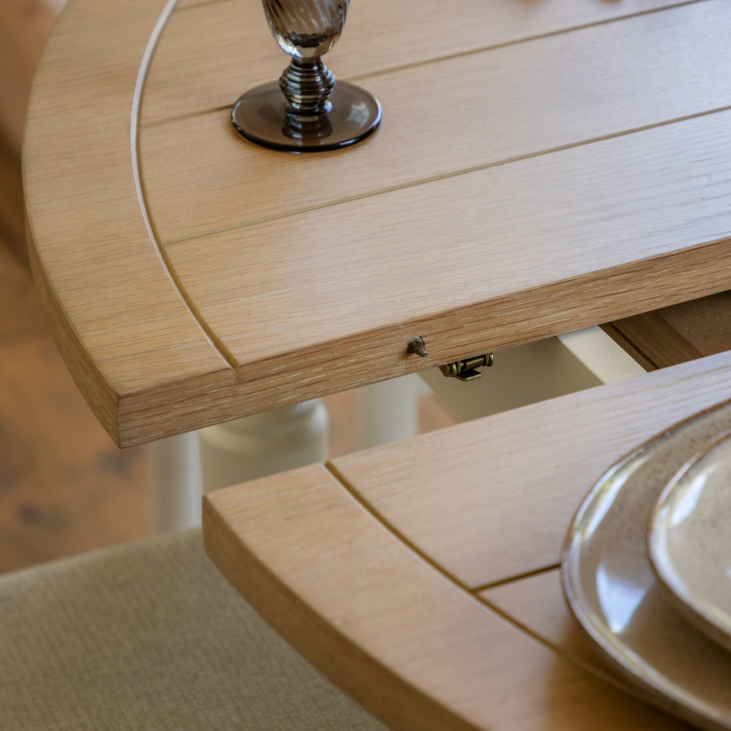 Harrow Round Extending Dining Table White - Image 3