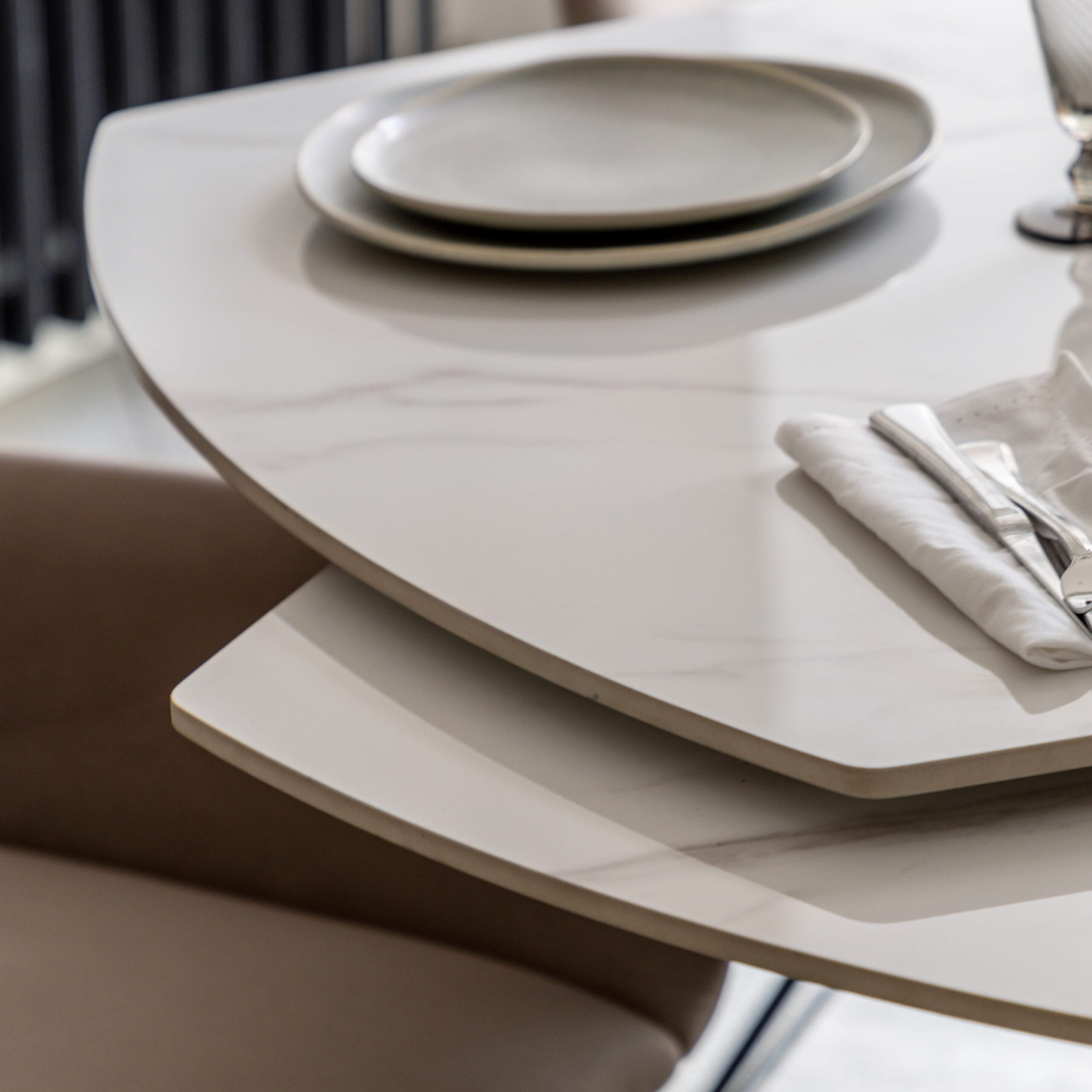Brera Dining Table Black - Image 2