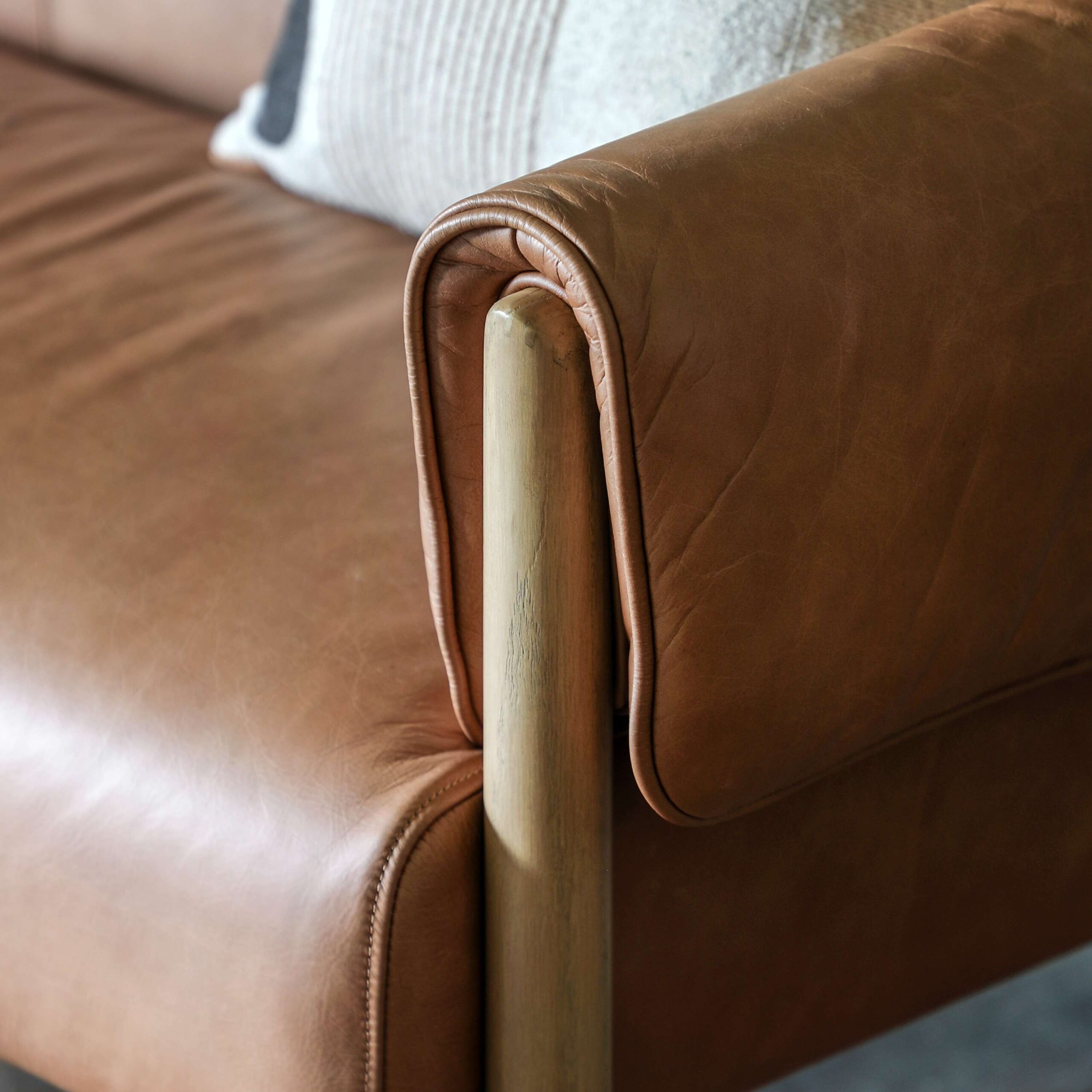 Straven 2 Seater Sofa Brown Leather - Image 3