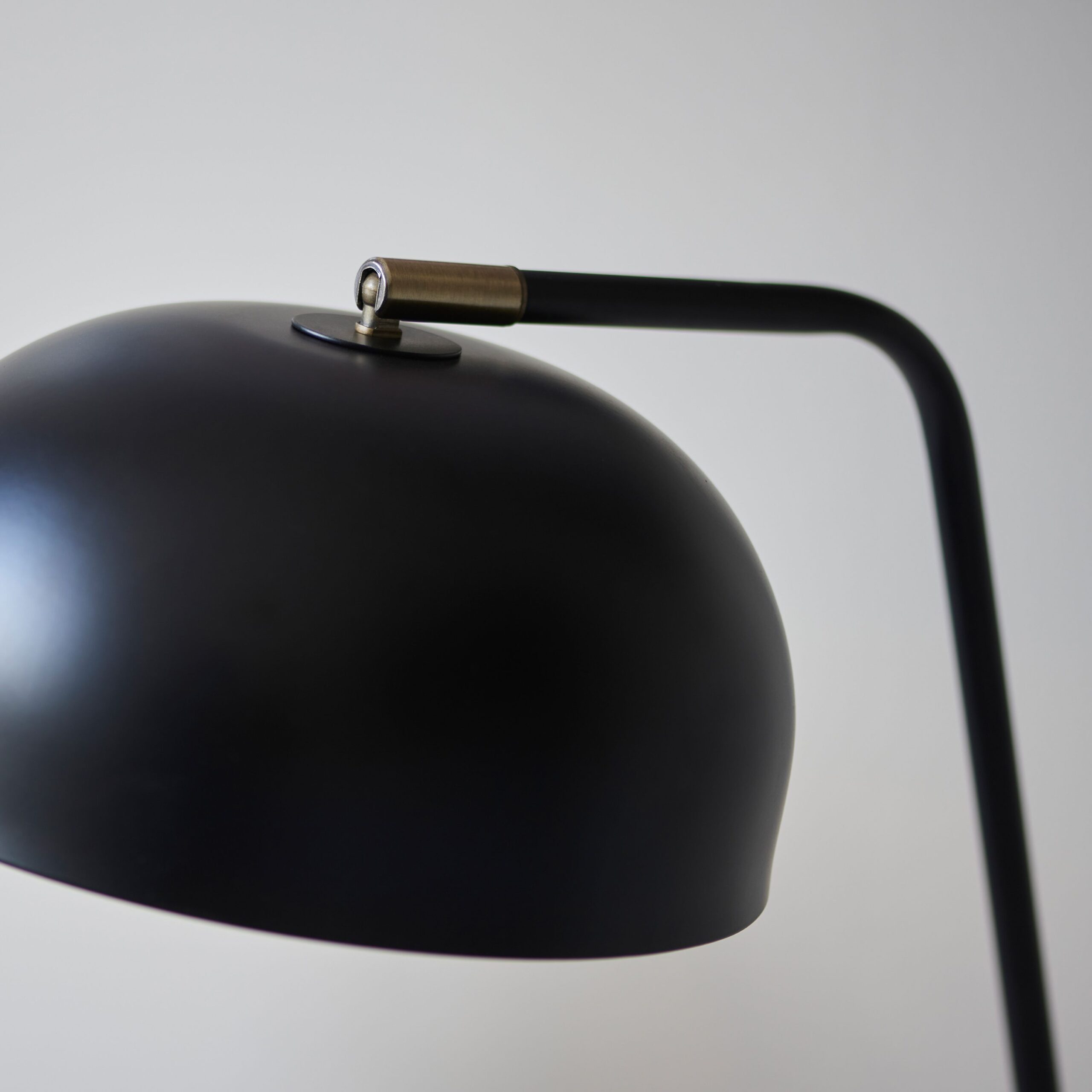 Skallar Table Lamp - Image 3