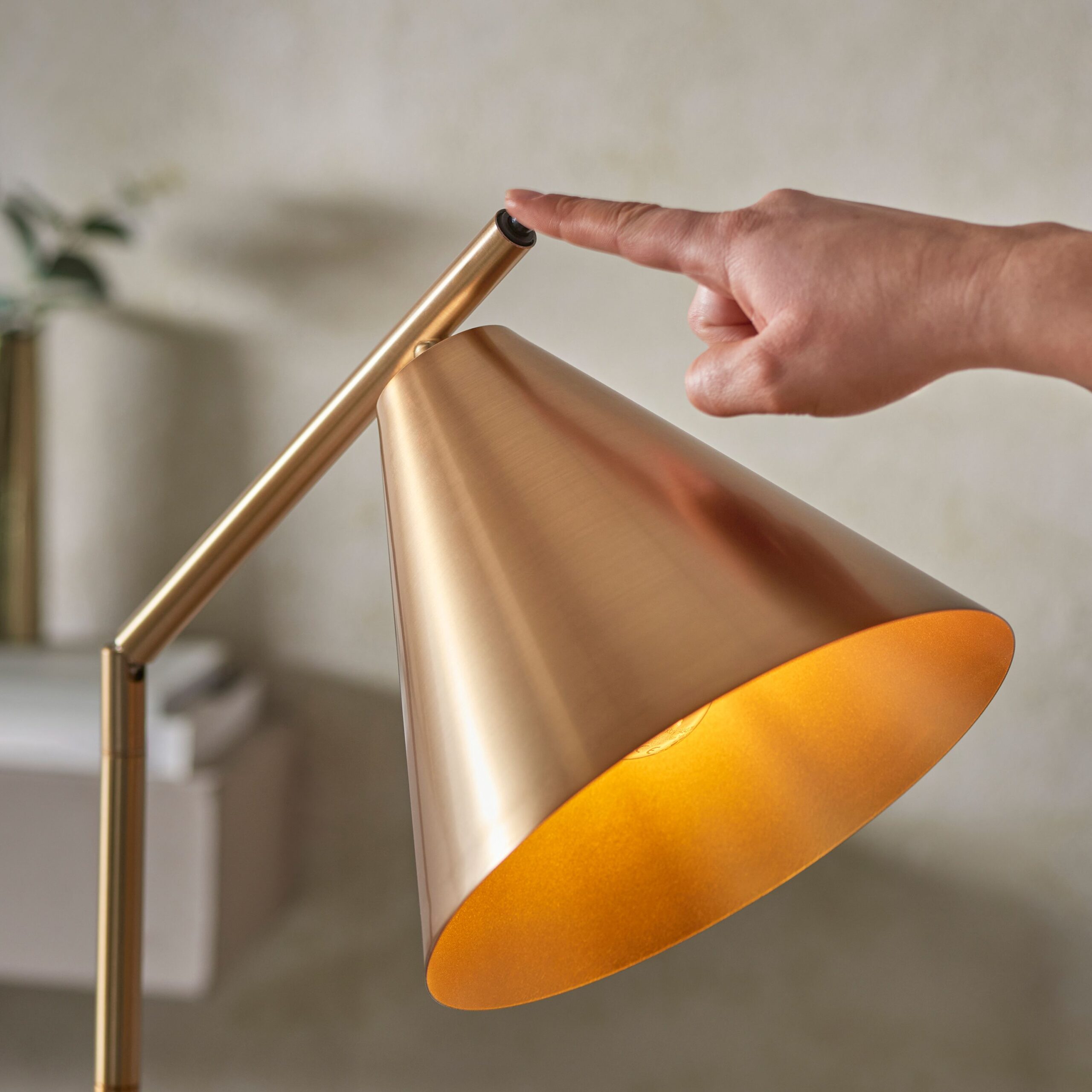 Tribeca Floor Lamp Antique Brass - Image 4